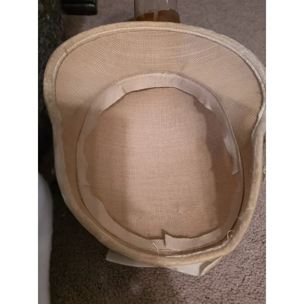 Women's Vintage Straw Cloche Hat with Floral Trim - Beige - Picture 5 of 6